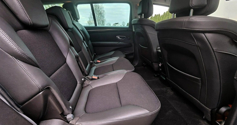 Renault Espace cena 80000 przebieg: 172000, rok produkcji 2019 z Kisielice małe 466